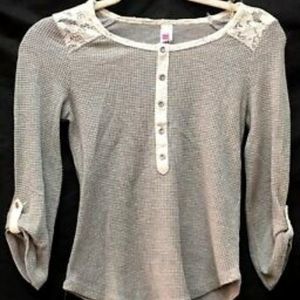 Beautees Girls Gray Top Trimed lace Size Large